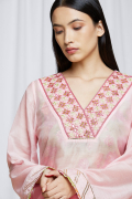 amisha-kothari-label-festive-2021-anila-kurta-set-pink-4