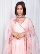 amisha-kothari-label-kurta-set-pushpika-blush-pink-2