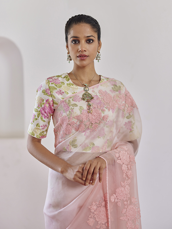 amisha-kothari-label-collection-riwayat-​rabbani-saree-pink-4