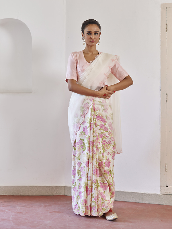 amisha-kothari-label-collection-riwayat-​raha-saree-ivory-pink-1