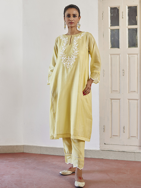 amisha-kothari-label-collection-riwayat-ziya-kurta-set-yellow-3