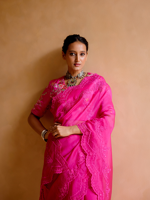 amisha-kothari-label-saree-gayatri-hot-pink-7