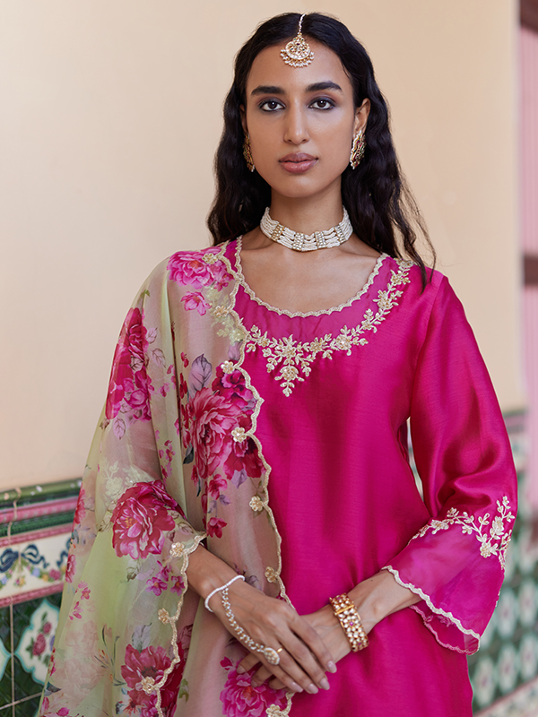 amisha-kothari-label-festive-collection-ragini-sharara-hot-pink-2