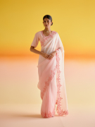 amisha-kothari-label-samaira-saree-pink-2