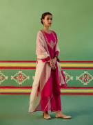 amisha-kothari-label-rangraag-festive-2024-ahilya-kurta-set-hot-pink-3