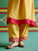 amisha-kothari-label-festive-2024-rangraag-shyamali-tunic-set-yellow-5