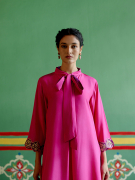 amisha-kothari-label-festive-2024-rangraag-shyamali-tunic-set-hot-pink-4