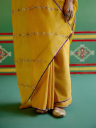 amisha-kothari-label-festive-2024-rangraag-rajratan-saree-yellow-6