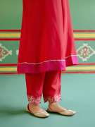 amisha-kothari-label-festive-2024-rangraag-shyamali-tunic-set-red-5