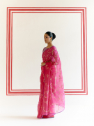 amisha-kothari-label-kikli-sarees-varuna-hot-pink-3