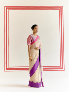 amisha-kothari-label-kikli-sarees-veerangi-gold-3