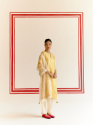 amisha-kothari-label-kikli-kurta-sets-priyanjali-kurta-set-yellow-3