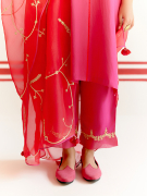 amisha-kothari-label-kikli-kurta-sets-shalini-hot-pink-red-7