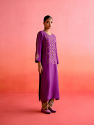 amisha-kothari-label-festive-2025-kesariya-tunic-set-purple-1