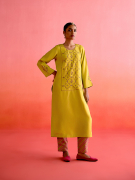 amisha-kothari-label-festive-2025-kesariya-tunic-set-lime-green-1