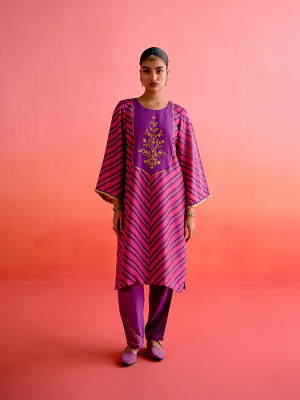 amisha-kothari-label-festive-2025-leheriya-tunic-set-hot-pink-purple-1