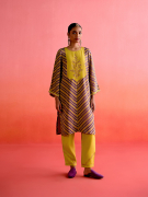 amisha-kothari-label-festive-2025-leheriya-tunic-set-lime-green