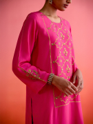 amisha-kothari-label-festive-2025-kesariya-tunic-set-hot-pink-5