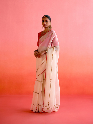 amisha-kothari-label-festive-2025-kastrui-saree-ecru-1