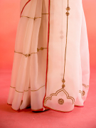 amisha-kothari-label-festive-2025-kastrui-saree-ecru-7
