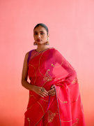 amisha-kothari-label-festive-2025-saree-ambi-red-5