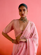 amisha-kothari-label-festive-2025-chaandan-saree-pink-5