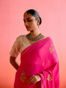 amisha-kothari-label-festive-2025-charbagh-saree-hot-pink-3