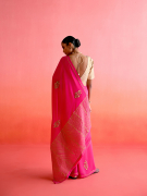 amisha-kothari-label-festive-2025-charbagh-saree-hot-pink-2