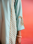amisha-kothari-label-kurta-set-ambrai-blue-7