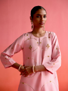 amisha-kothari-label-festive-2025-tunic-set-chandni-pink-5