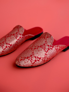 amisha-kothari-label-product-accessories-churu-sliders-red-3