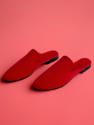 amisha-kothari-label-product-accessories-alwar-sliders-red-2