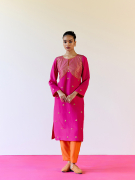 amisha-kothari-label-kurta-set-mandawa-hot-pink-orange-4