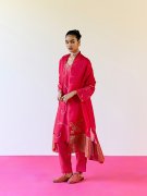 amisha-kothari-label-kurta-sets-jhalawar-red-2