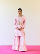 amisha-kothari-label-sharara-balesar-pink-3
