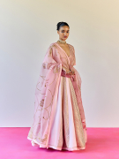 amisha-kothari-label-samode-ghaghra-set-pink-2