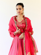 amisha-kothari-label-ghaghra-set-sirohi-red-4