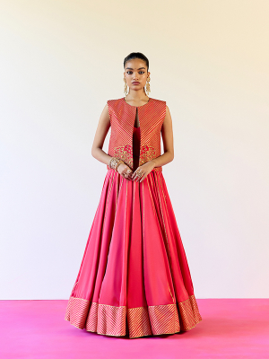 amisha-kothari-label-sirohi-ghaghra-jaisal-koti-red-1