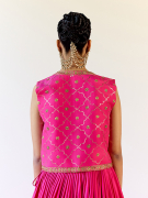 amisha-kothari-label-jawahar-koti-hot-pink-5