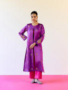 amisha-kothari-label-jawai-jakcet-set-purple-hot-pink-1