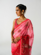 amisha-kothari-label-festive-2026-sarees-kaimudi-coral-red-6