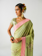 amisha-kothari-label-festive-2026-sarees-saanjh-green-5