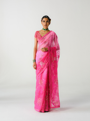 amisha-kothari-label-festive-2026-sarees-kaimudi-blush-hot-pink-1