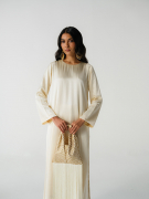 amisha-kothari-label-collection-accessories-bags-raqs-ecru-2