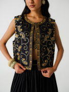 amisha-kothari-label-shift-dhruvi-koti-black-4