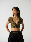 amisha-kothari-label-shift-sandhya-blouse-black-1