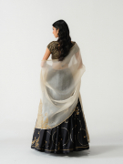 amisha-kothari-label-shift-dhruvika-ghaghra-black-3