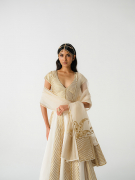 amisha-kothari-label-shift-chaaya-ghaghra-ecru-5