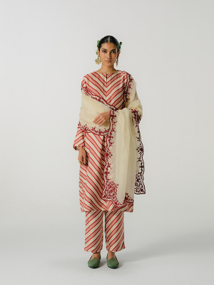 amisha-kothari-label-collection-summer-festive-kurta-set-anika-red-1