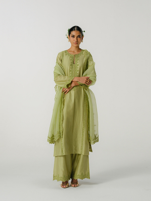 amisha-kothari-label-collection-summer-2026-kurta-set-asya-green-1